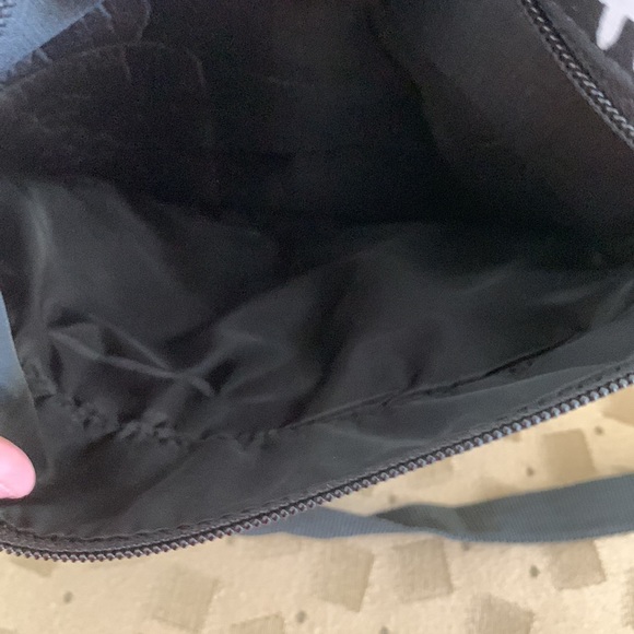 🍾 HOST PICK 🍾 🏝 Aruba Souvenir Travel Bag 🏝 - Picture 5 of 7